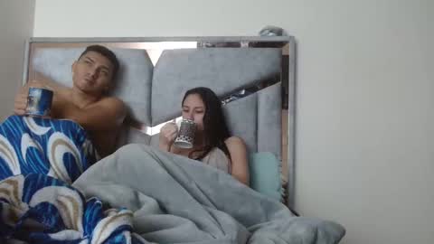 Snapshot of alexvsluisa chatting on November 16, 2025, 3:28 pm alex y luisa online show from November 16, 2025, 3:28 pm