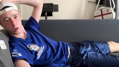 Snapshot of alexwos chatting on October 2, 2025, 5:25 am Alex online show from October 2, 2025, 5:25 am