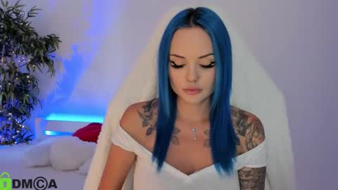 alexx collins online show from September 17, 2025, 3:24 pm