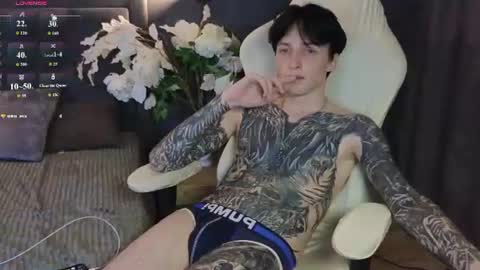 Snapshot of alexxone_ chatting on June 18, 2026, 9:14 am Alex online show from June 18, 2026, 9:14 am
