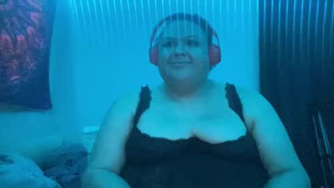 alexxxis2011x3 online show from February 27, 2025, 3:36 am