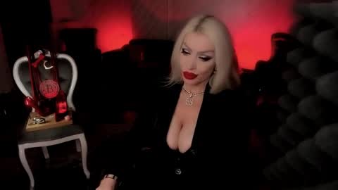 AlfaFemale online show from December 20, 2024, 4:09 am