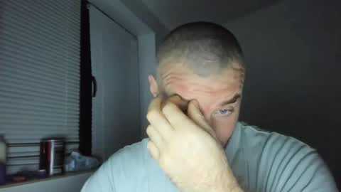 alfiesolomons87 online show from January 18, 2025, 7:37 pm