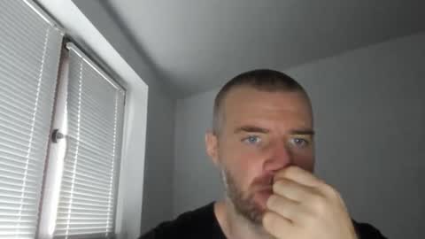 alfiesolomons87 online show from November 27, 2025, 8:27 am