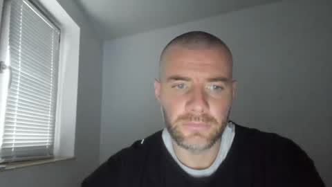 alfiesolomons87 online show from December 1, 2025, 12:10 pm