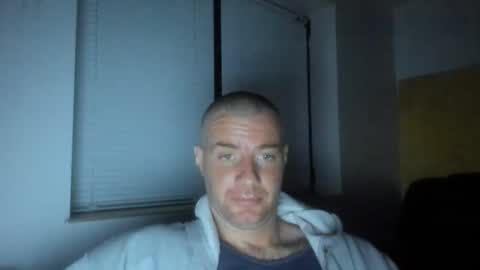 alfiesolomons87 online show from May 12, 2026, 8:17 pm