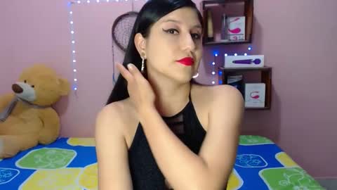 alixia online show from January 24, 2025, 10:19 pm