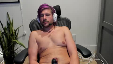 Snapshot of alibastersword chatting on January 16, 2025, 3:02 am Luke online show from January 16, 2025, 3:02 am