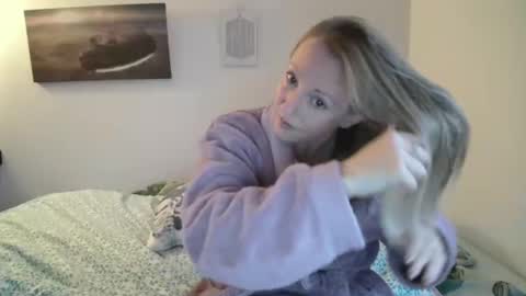 Alice online show from December 9, 2024, 8:33 am