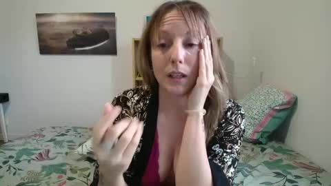 Alice online show from February 25, 2025, 4:42 pm