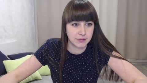alice_59 online show from December 6, 2024, 1:11 pm