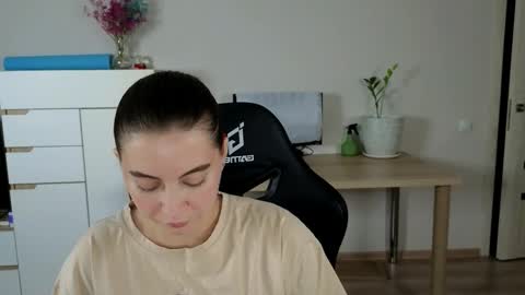 Alice online show from October 23, 2025, 5:23 pm