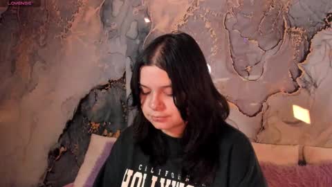 Mey online show from November 28, 2025, 9:28 pm