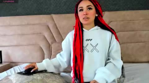 alice foxred online show from January 13, 2026, 2:55 pm