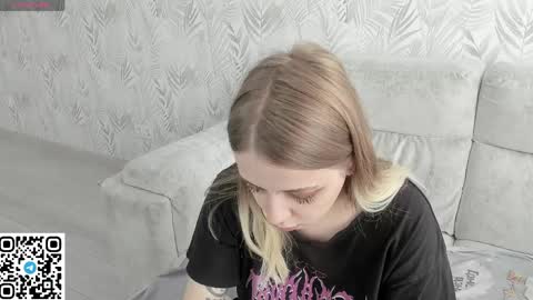 alice_halle online show from June 2, 2026, 8:38 am