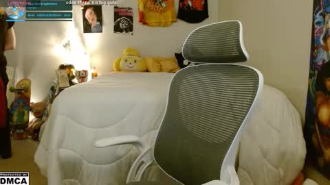 Alice Hatchette online show from November 18, 2025, 7:51 pm