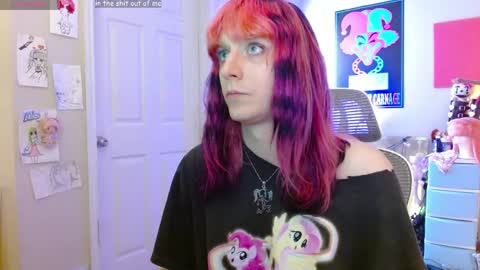 Snapshot of alice_hatchette chatting on May 7, 2026, 8:25 pm Alice Hatchette online show from May 7, 2026, 8:25 pm