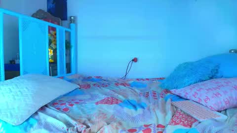 Alice online show from October 12, 2025, 5:50 am