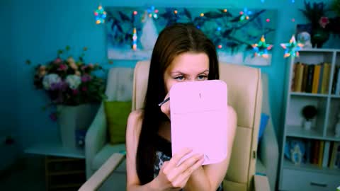 alice_lice online show from October 14, 2025, 8:04 am