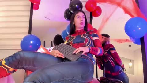 alice_lodge online show from October 4, 2025, 3:37 am