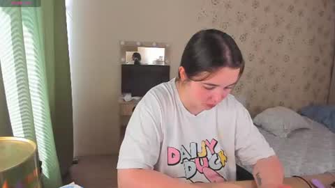 Snapshot of alice_next_door_ chatting on June 15, 2026, 11:45 am Alice online show from June 15, 2026, 11:45 am