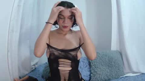 alice_paola online show from October 5, 2025, 11:02 pm