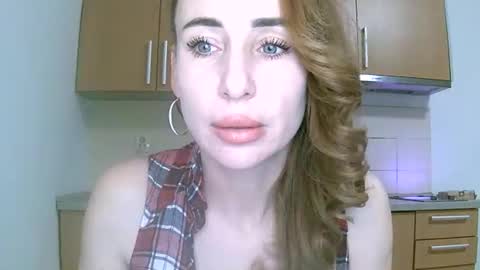 Alice Sewx online show from November 20, 2025, 3:01 pm