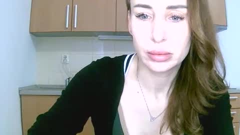 Alice Sewx online show from March 26, 2026, 9:15 am