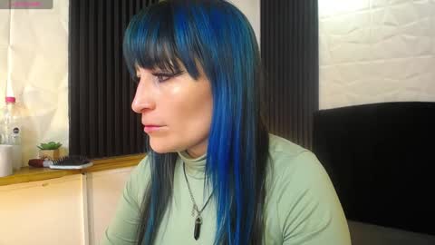 Snapshot of alice_sweetmomma chatting on December 13, 2024, 7:21 pm Alice online show from December 13, 2024, 7:21 pm