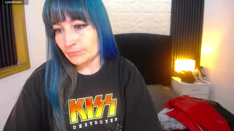Snapshot of alice_sweetmomma chatting on December 19, 2024, 2:34 am Alice online show from December 19, 2024, 2:34 am