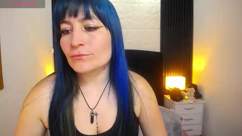 Snapshot of alice_sweetmomma chatting on December 26, 2024, 4:25 pm Alice online show from December 26, 2024, 4:25 pm