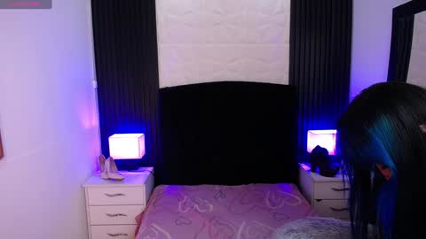 Snapshot of alice_sweetmomma chatting on February 3, 2025, 6:49 pm Alice online show from February 3, 2025, 6:49 pm