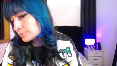 Snapshot of alice_sweetmomma chatting on February 17, 2025, 10:47 pm Alice online show from February 17, 2025, 10:47 pm