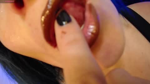 Snapshot of alice_sweetmomma chatting on October 2, 2025, 7:43 pm Alice online show from October 2, 2025, 7:43 pm