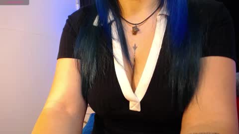 Snapshot of alice_sweetmomma chatting on October 3, 2025, 7:44 pm Alice online show from October 3, 2025, 7:44 pm