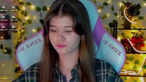 Snapshot of alice_tails chatting on February 7, 2026, 6:11 pm Alice online show from February 7, 2026, 6:11 pm