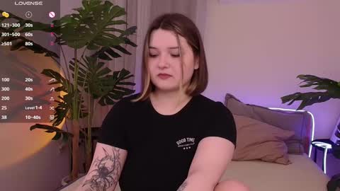 Alice  online show from March 1, 2025, 3:49 pm