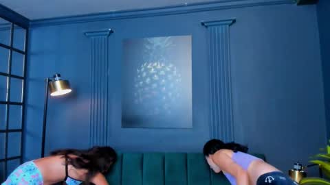 Snapshot of aliceandsia chatting on September 20, 2025, 2:56 am Alice and Asia online show from September 20, 2025, 2:56 am