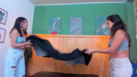 Alice and Asia online show from November 8, 2025, 6:18 pm