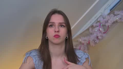 Snapshot of aliceatkin chatting on January 15, 2026, 6:51 am Alice online show from January 15, 2026, 6:51 am