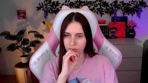 alicecharmy online show from March 24, 2026, 3:39 pm