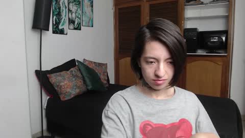 alicee_logan_ online show from January 6, 2026, 3:32 am