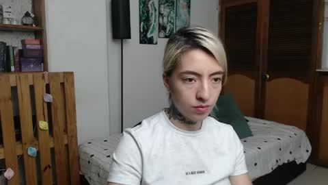 alicee_logan_ online show from May 24, 2026, 3:11 am