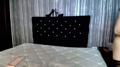 Snapshot of alicee_moonn chatting on February 2, 2026, 8:07 pm alicee_moonn online show from February 2, 2026, 8:07 pm