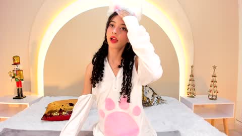 Snapshot of alicee_rodriguez chatting on December 20, 2024, 8:12 pm alice online show from December 20, 2024, 8:12 pm