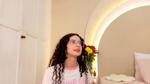 Snapshot of alicee_rodriguez chatting on February 20, 2025, 2:18 am alice online show from February 20, 2025, 2:18 am