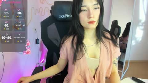 Snapshot of aliceeinwonderlanddd chatting on February 28, 2026, 2:45 am Alice online show from February 28, 2026, 2:45 am