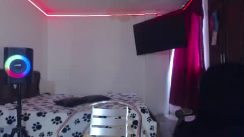 aliceesmiths online show from September 11, 2025, 6:41 pm