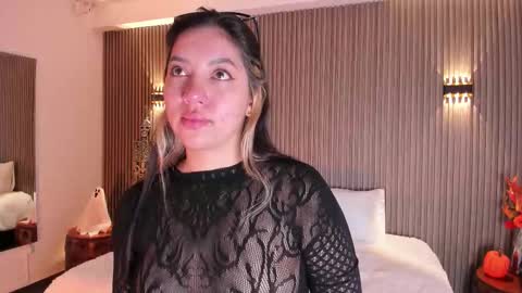 Alice  online show from October 28, 2025, 4:27 am