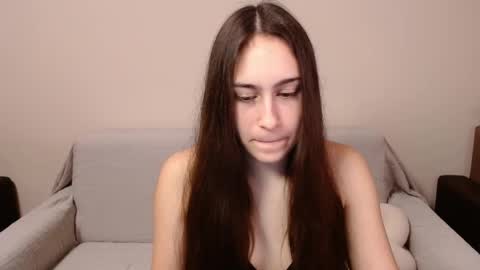 alicekollt online show from January 25, 2025, 6:35 pm